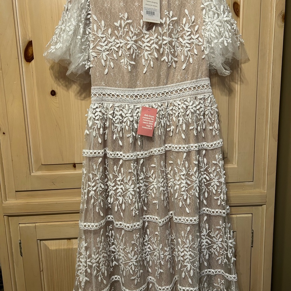 Ivy City Co White Tiered Midi Sundress